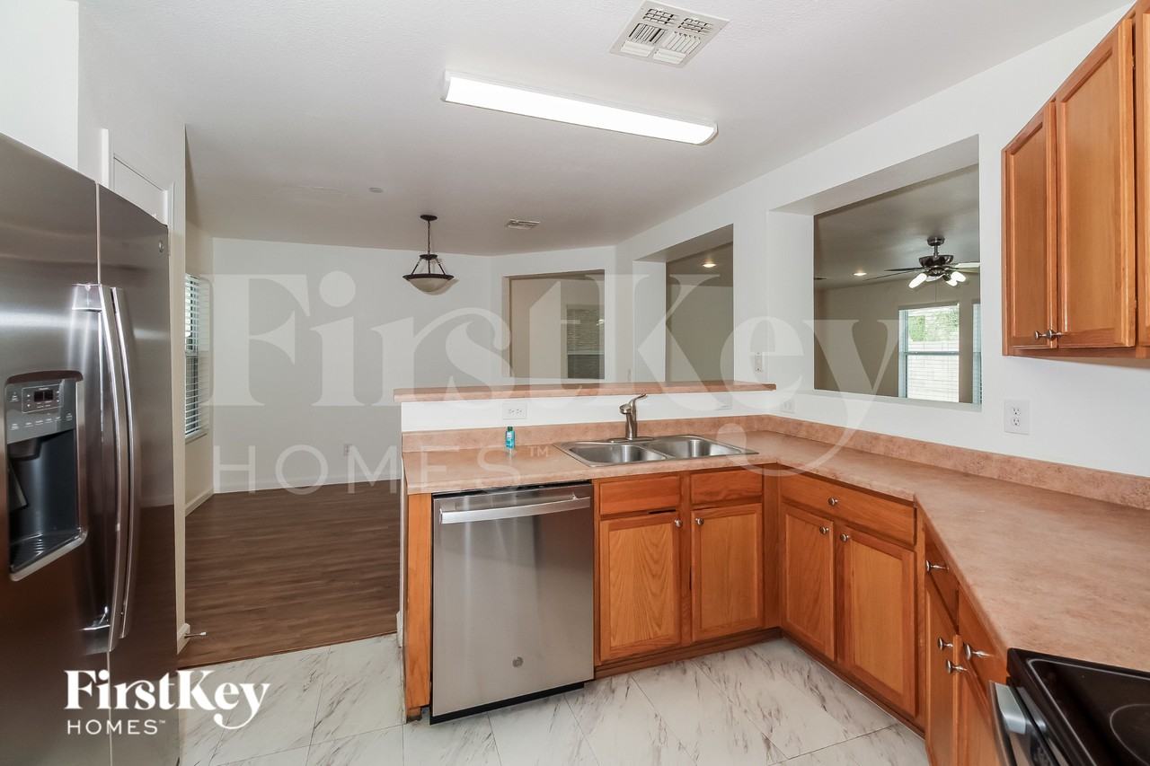 8470 N Placita De La Manzana - Photo 5 of 15