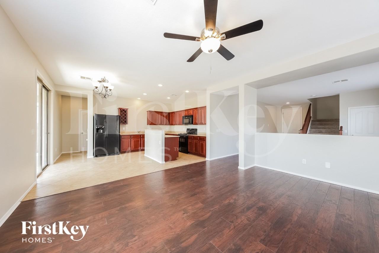 25847 N 163rd Dr - Photo 6 of 15