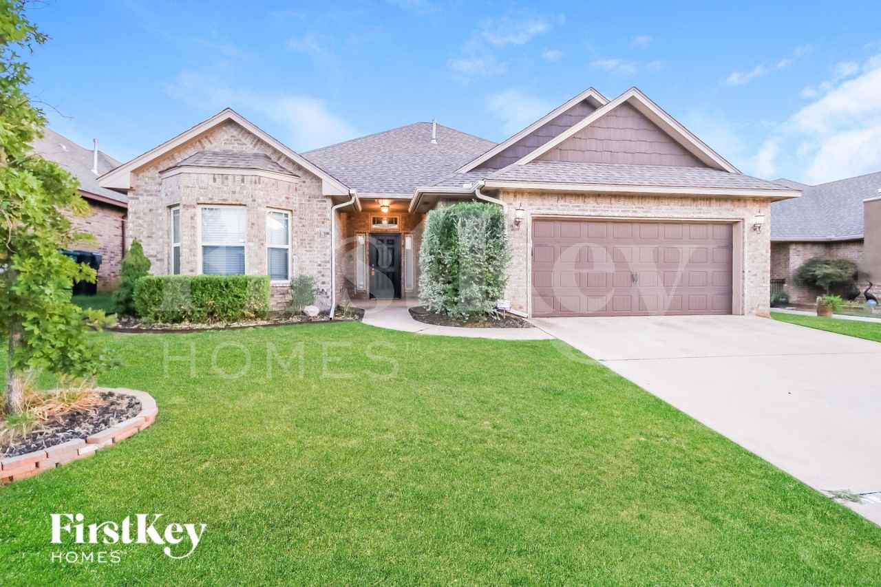 8428 Nw 143rd Ter - Photo 2 of 15