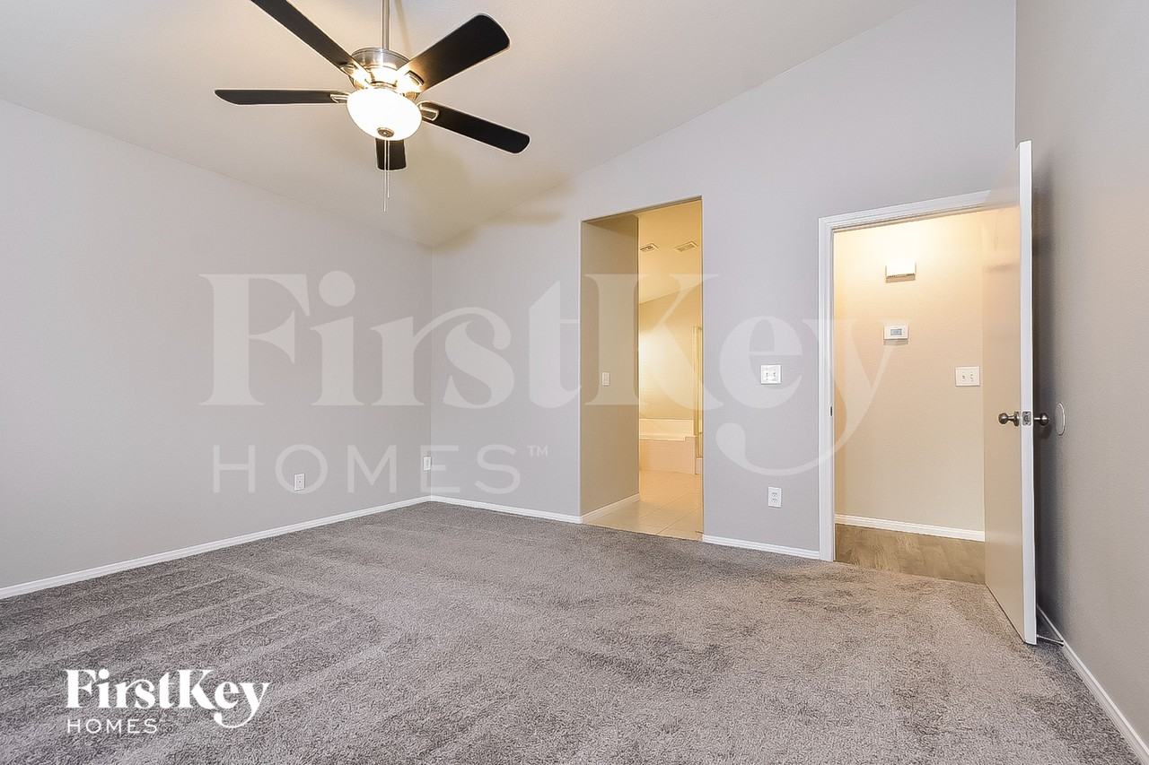 7841 Olympus Ave - Photo 7 of 15