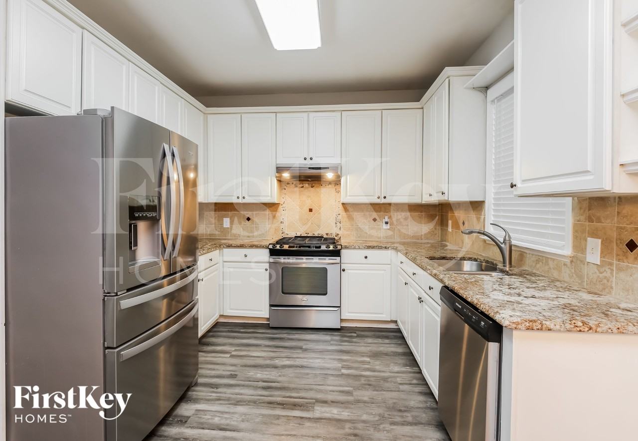 620 Victoria Station Blvd - Photo 6 of 15