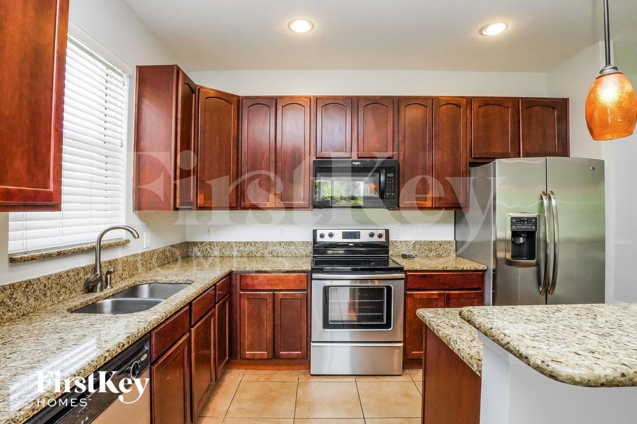 4403 Biscayne Breeze Way - Photo 4 of 16