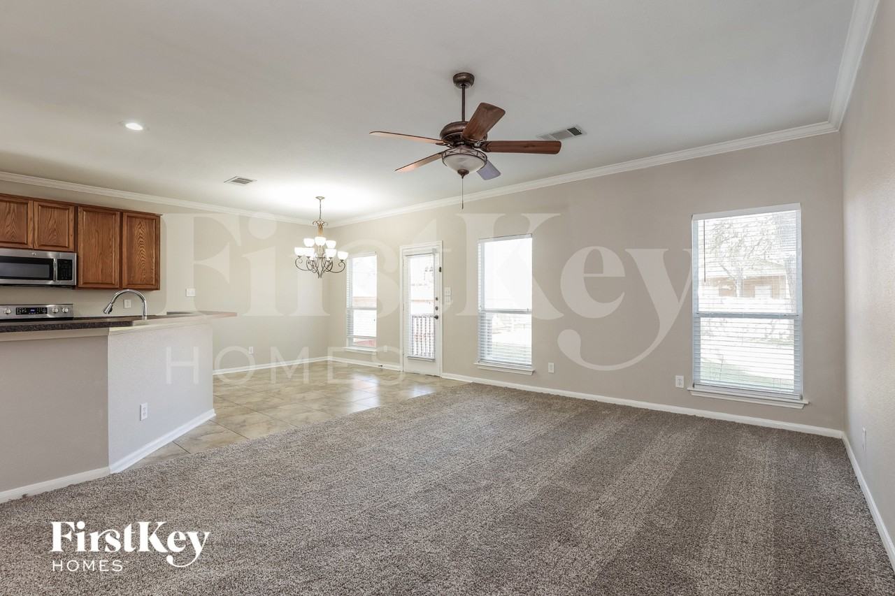 33 Branwood - Photo 2 of 15