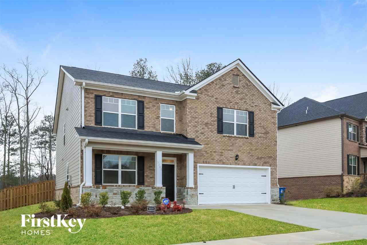 3282 Hawthorn Farm Blvd - Photo 2 of 15