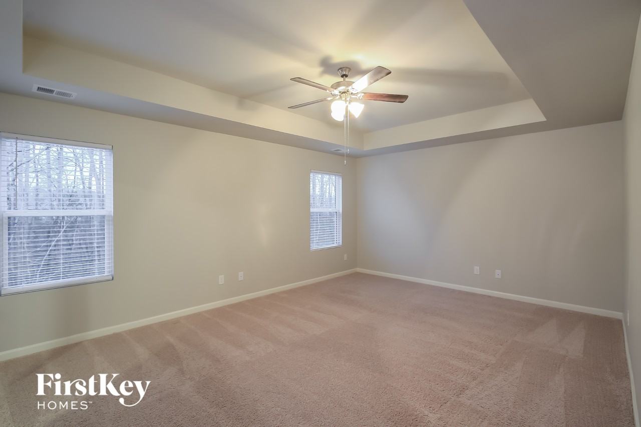 3282 Hawthorn Farm Blvd - Photo 7 of 15