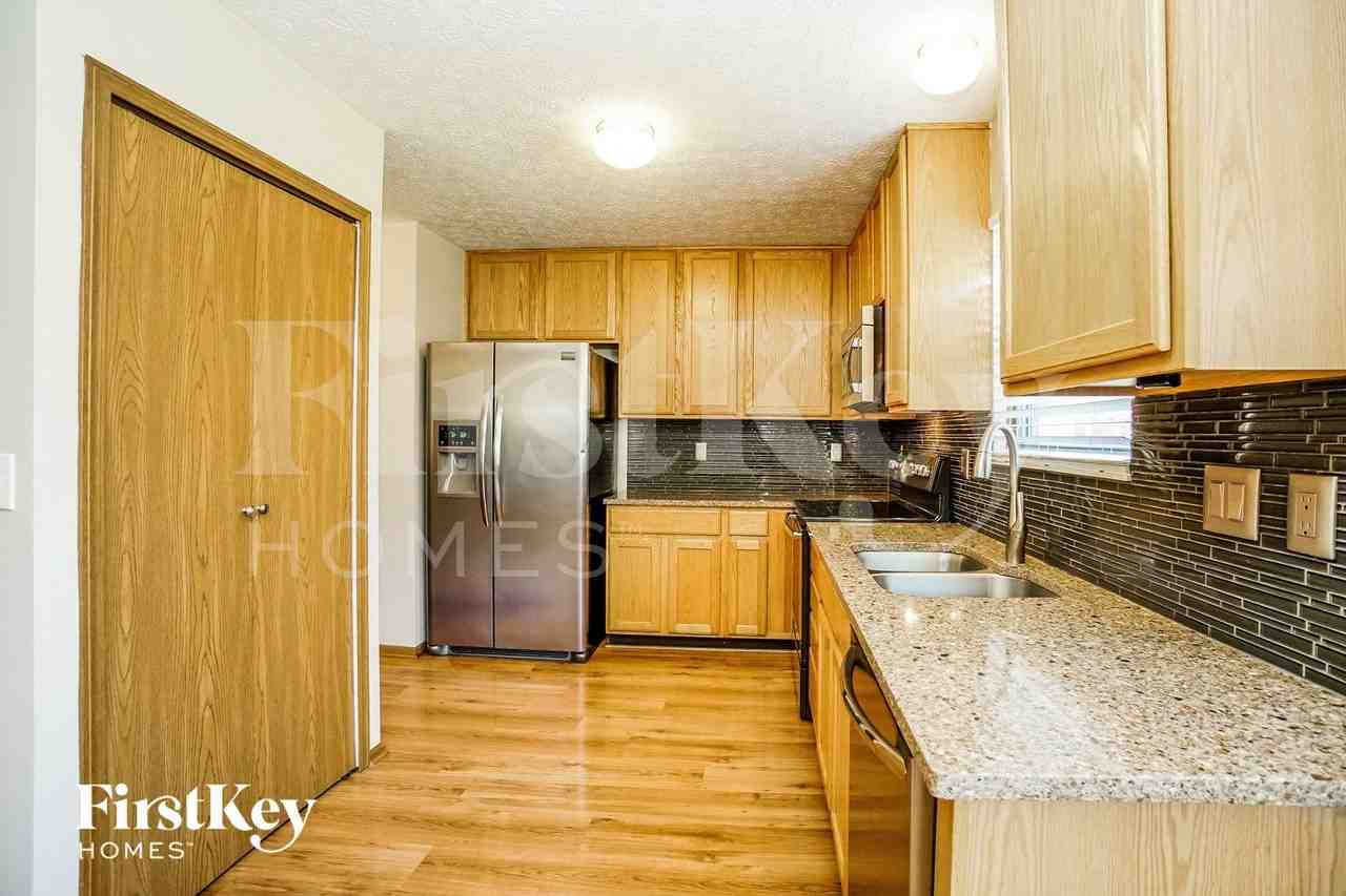 5856 Oldenburgh Way - Photo 6 of 15