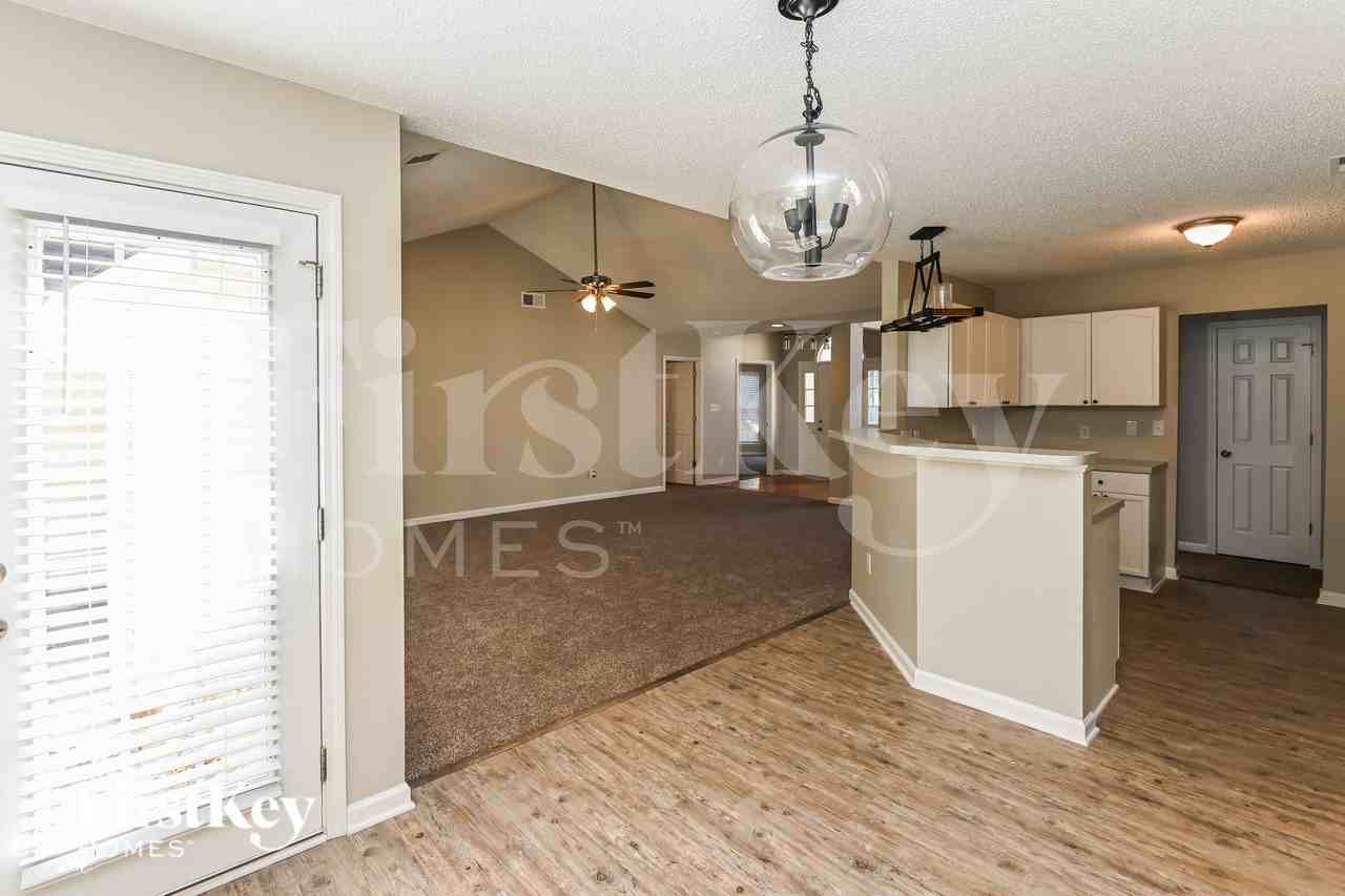 6512 Goldenblush Cir - Photo 7 of 15