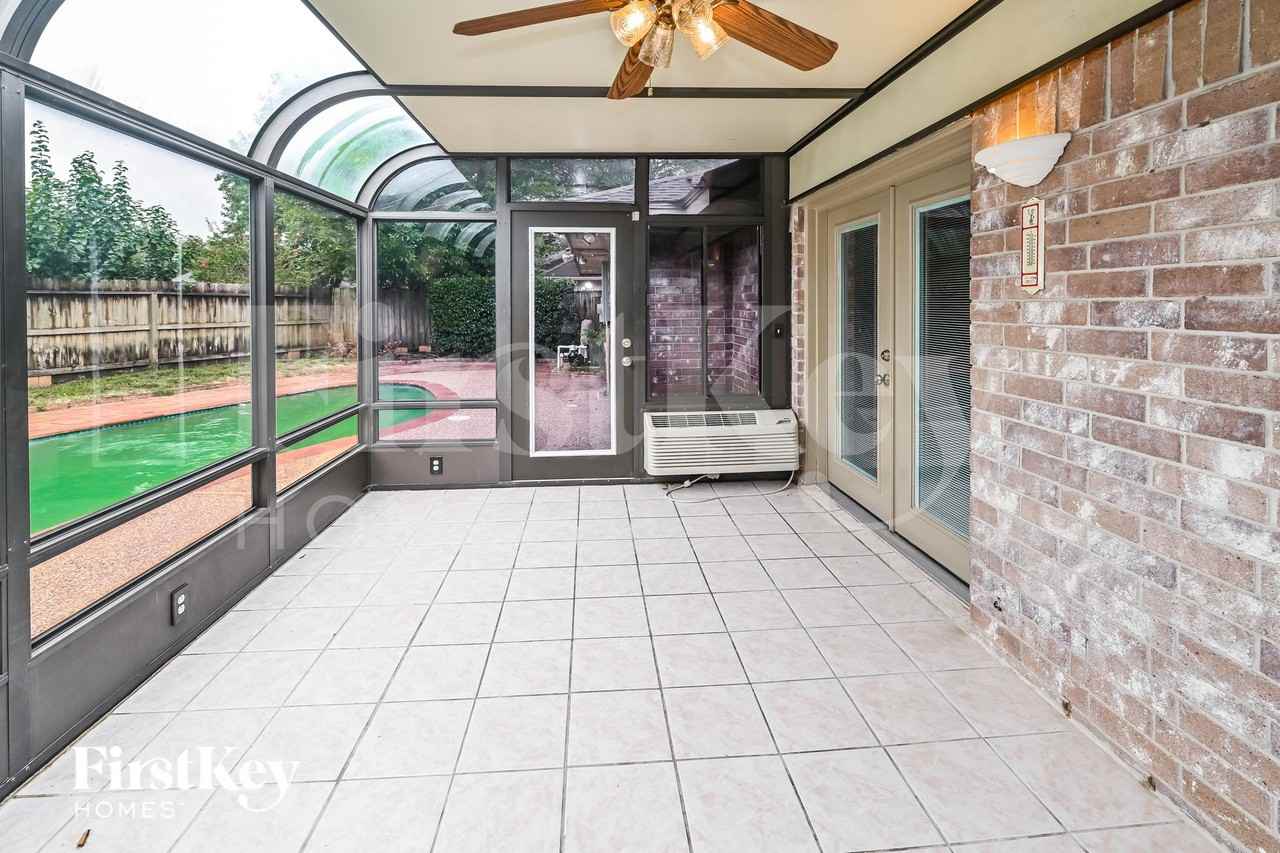 5351 Pine Cliff Dr - Photo 7 of 15