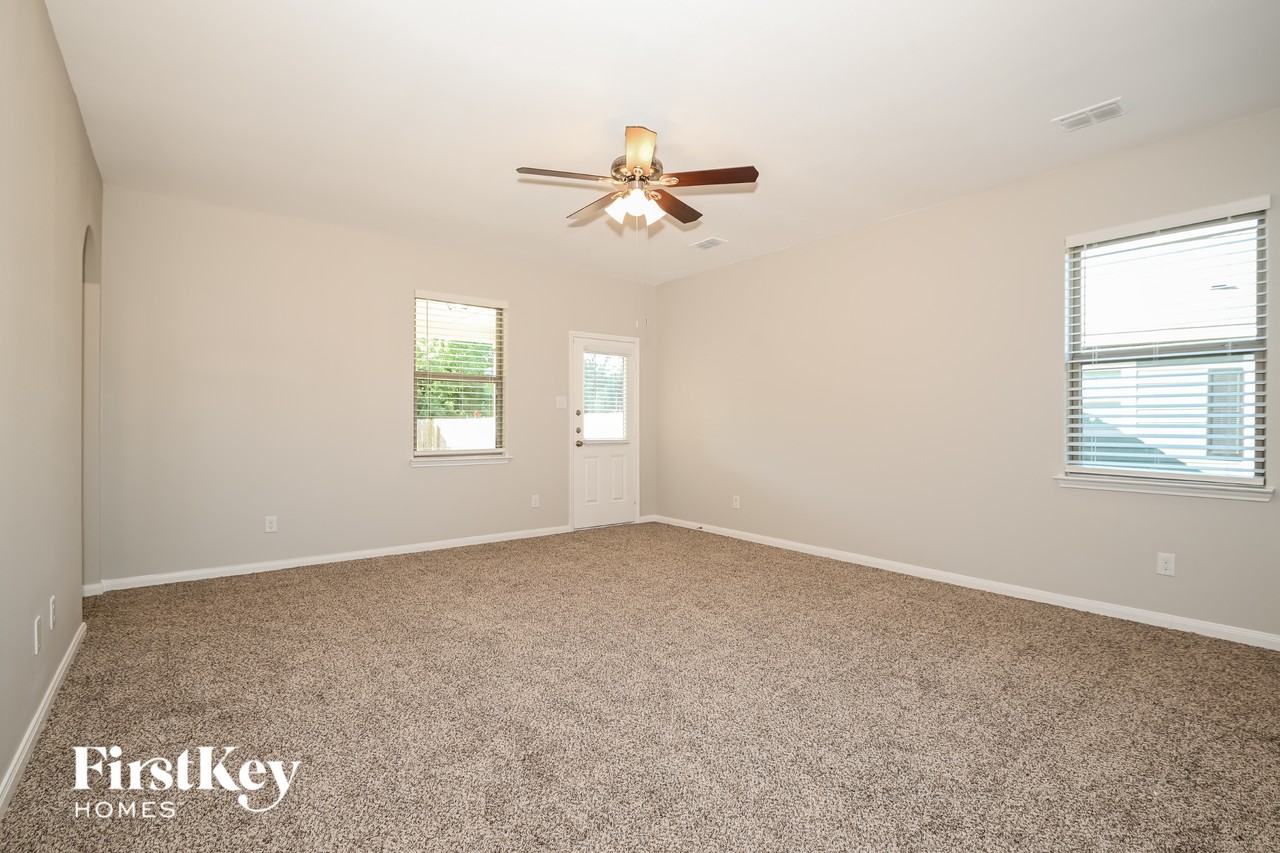 14237 Stallion Ridge Dr - Photo 2 of 15