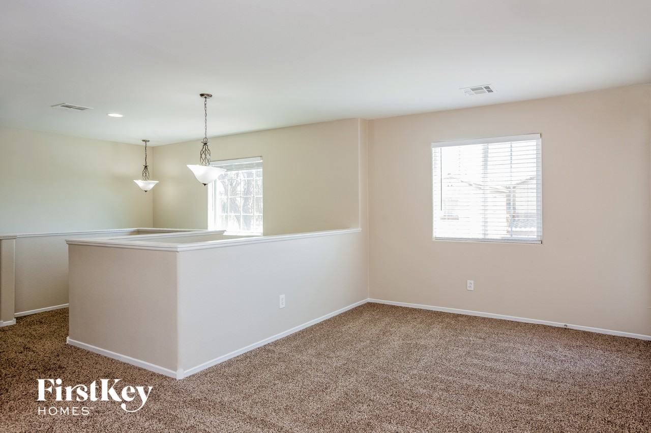 6109 Casa Antiqua St - Photo 4 of 15