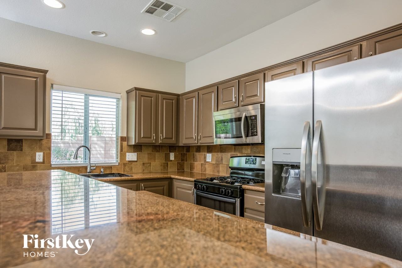 6109 Casa Antiqua St - Photo 7 of 15