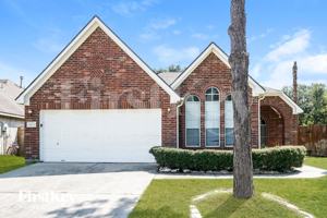 featured image of 10002 Elm Meadow Trl