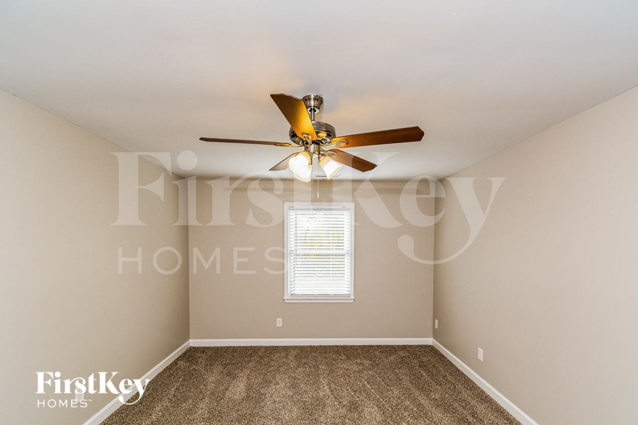 701 Whitby Ct - Photo 7 of 18