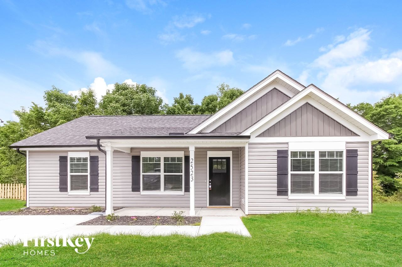 2523 No Mans Ave - Photo 2 of 15