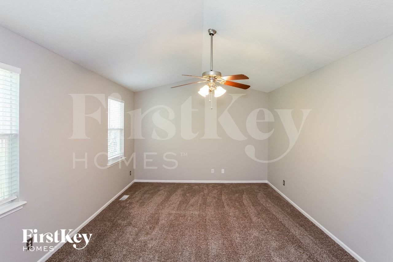 8258 Morel Dr - Photo 6 of 15