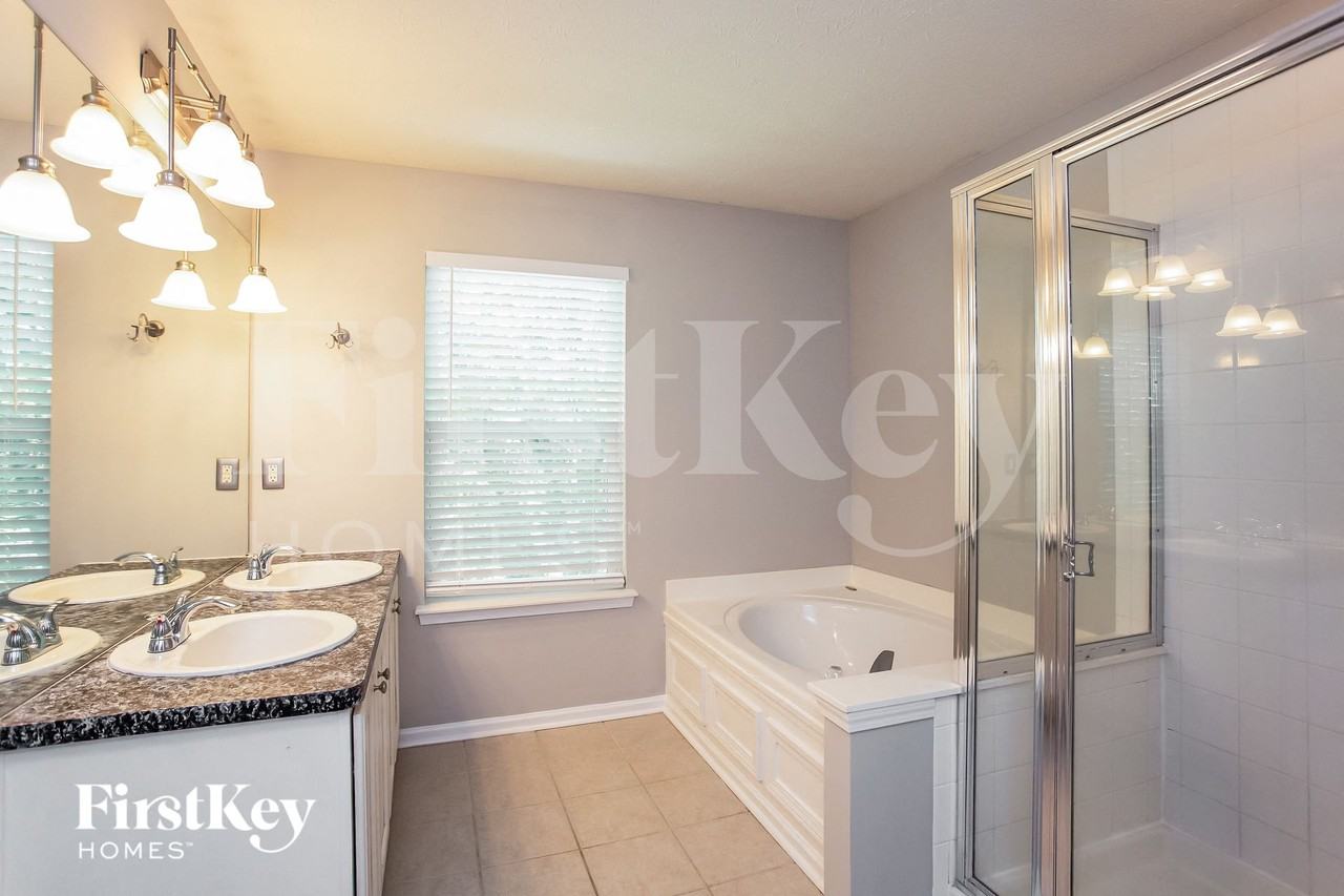 8258 Morel Dr - Photo 7 of 15