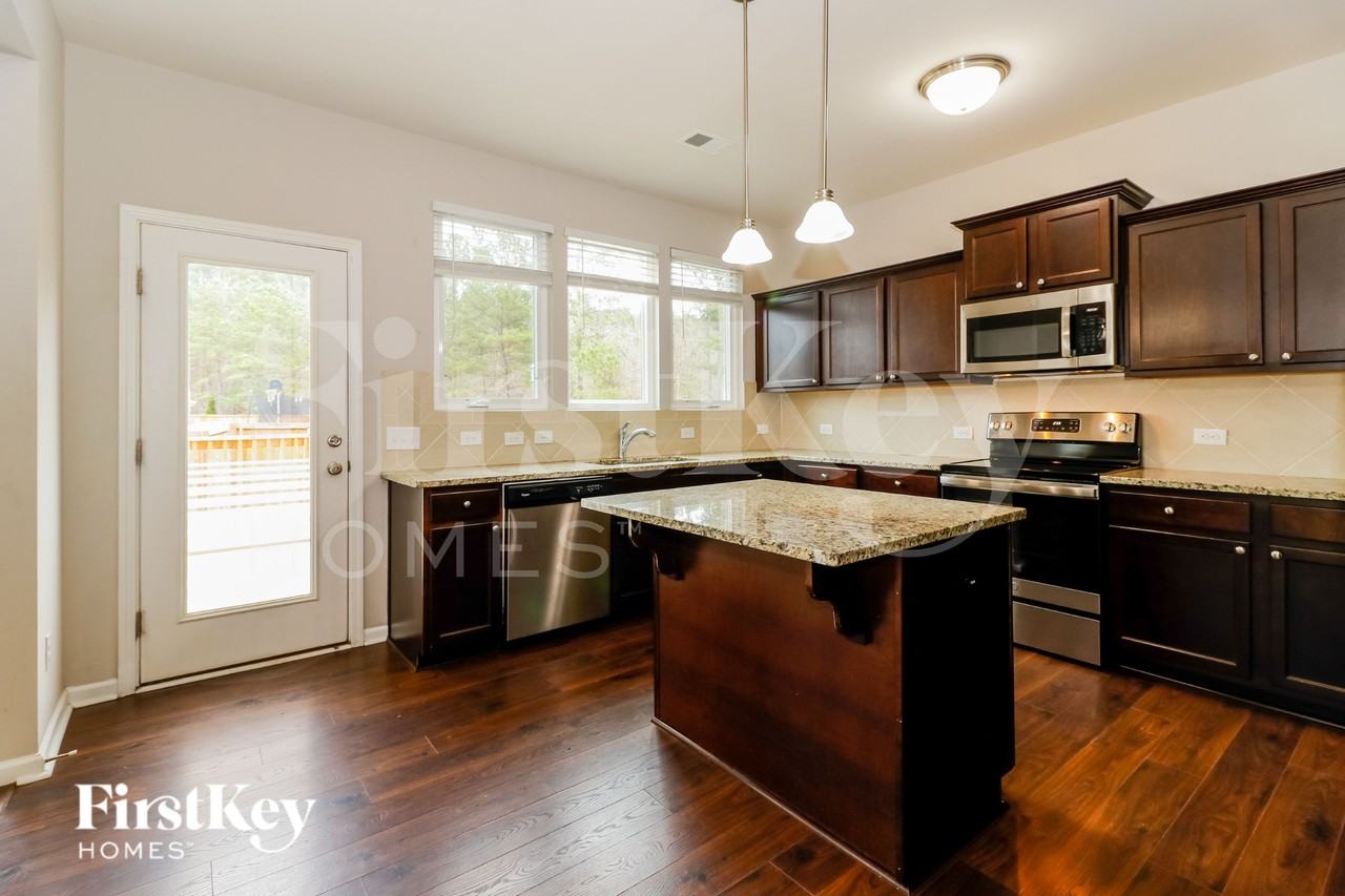 104 Breeders Ct - Photo 5 of 15