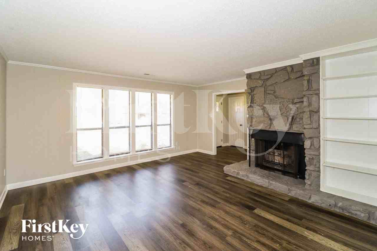 8625 Edney Ridge Dr - Photo 5 of 15