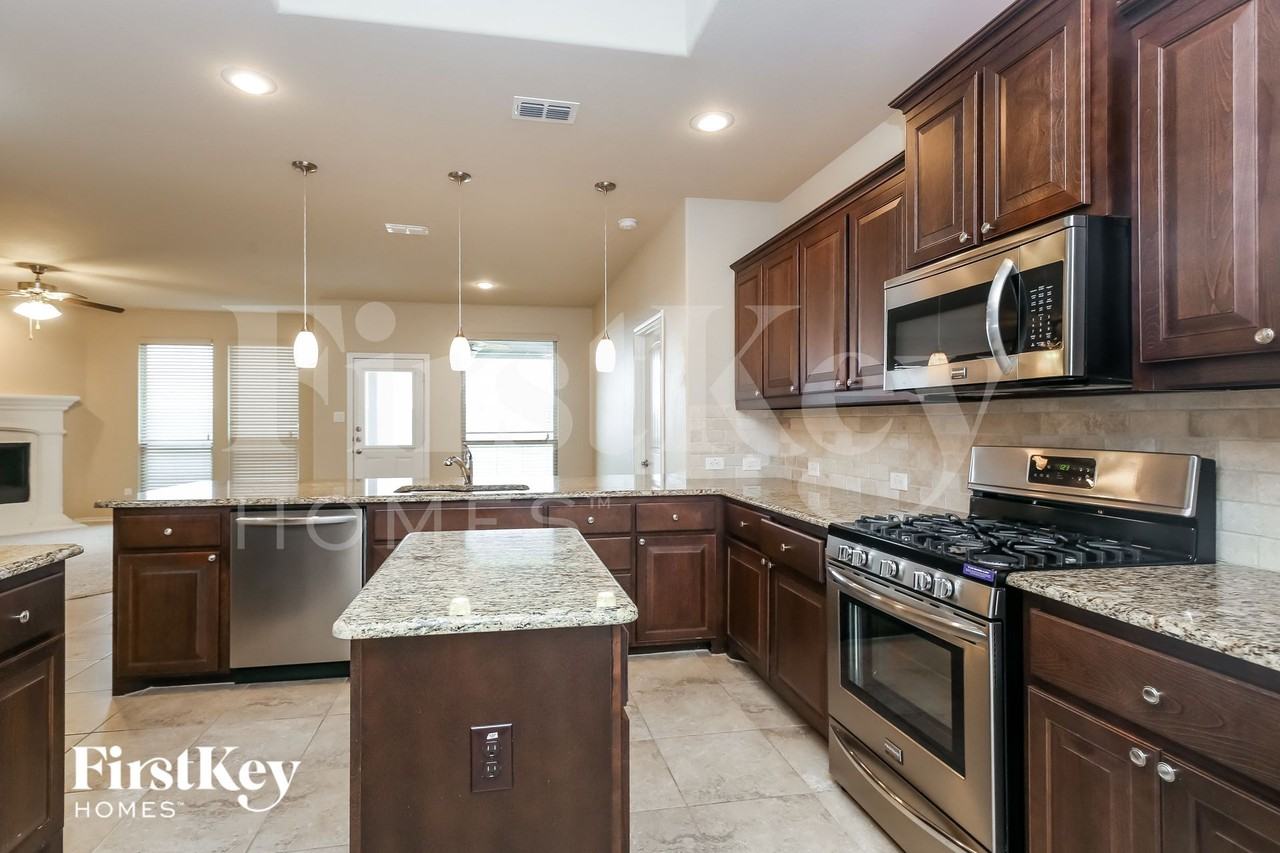 517 Gannet Trl - Photo 7 of 15