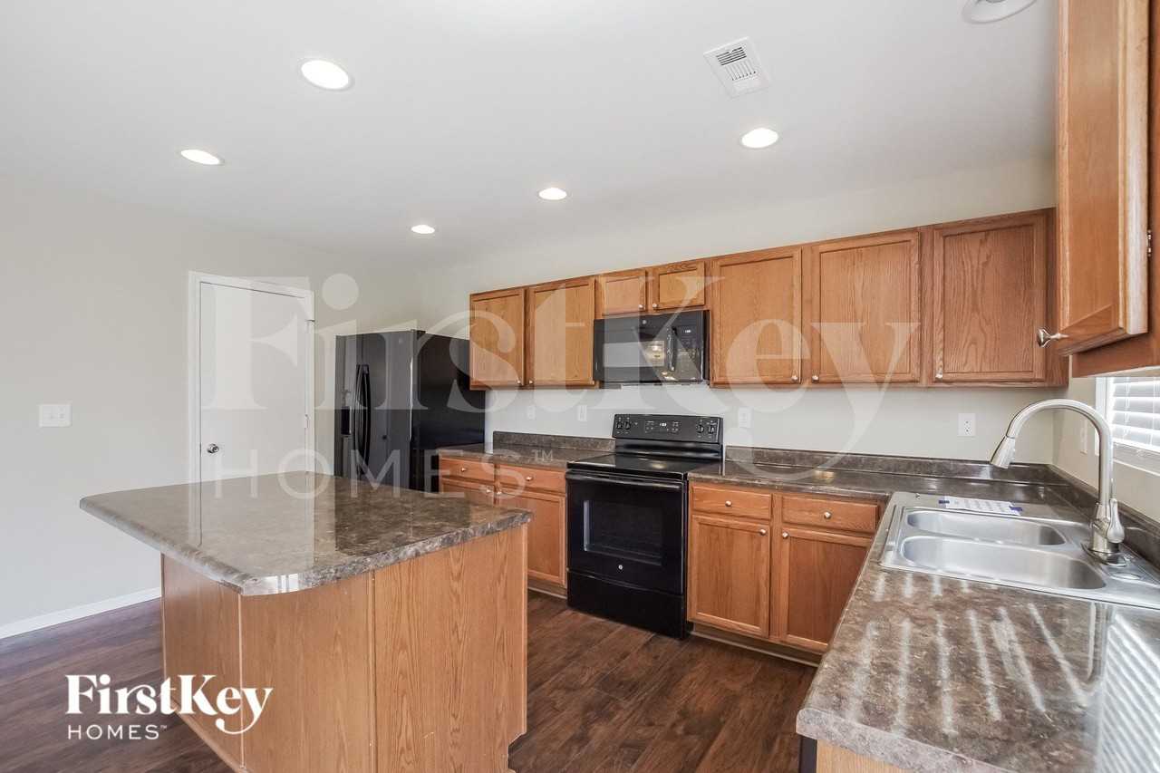 9835 Rocky Ford Club Rd - Photo 6 of 15