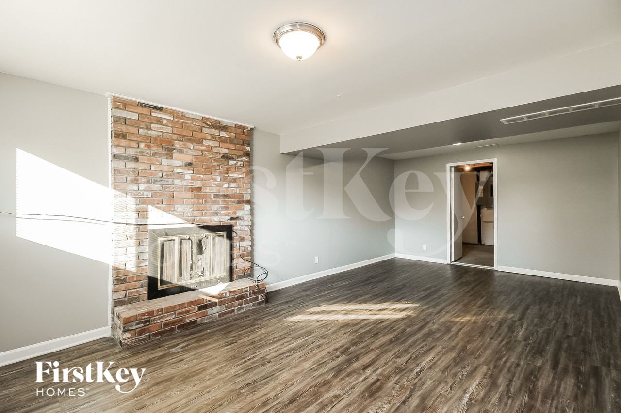 9436 Craig Dr - Photo 3 of 15