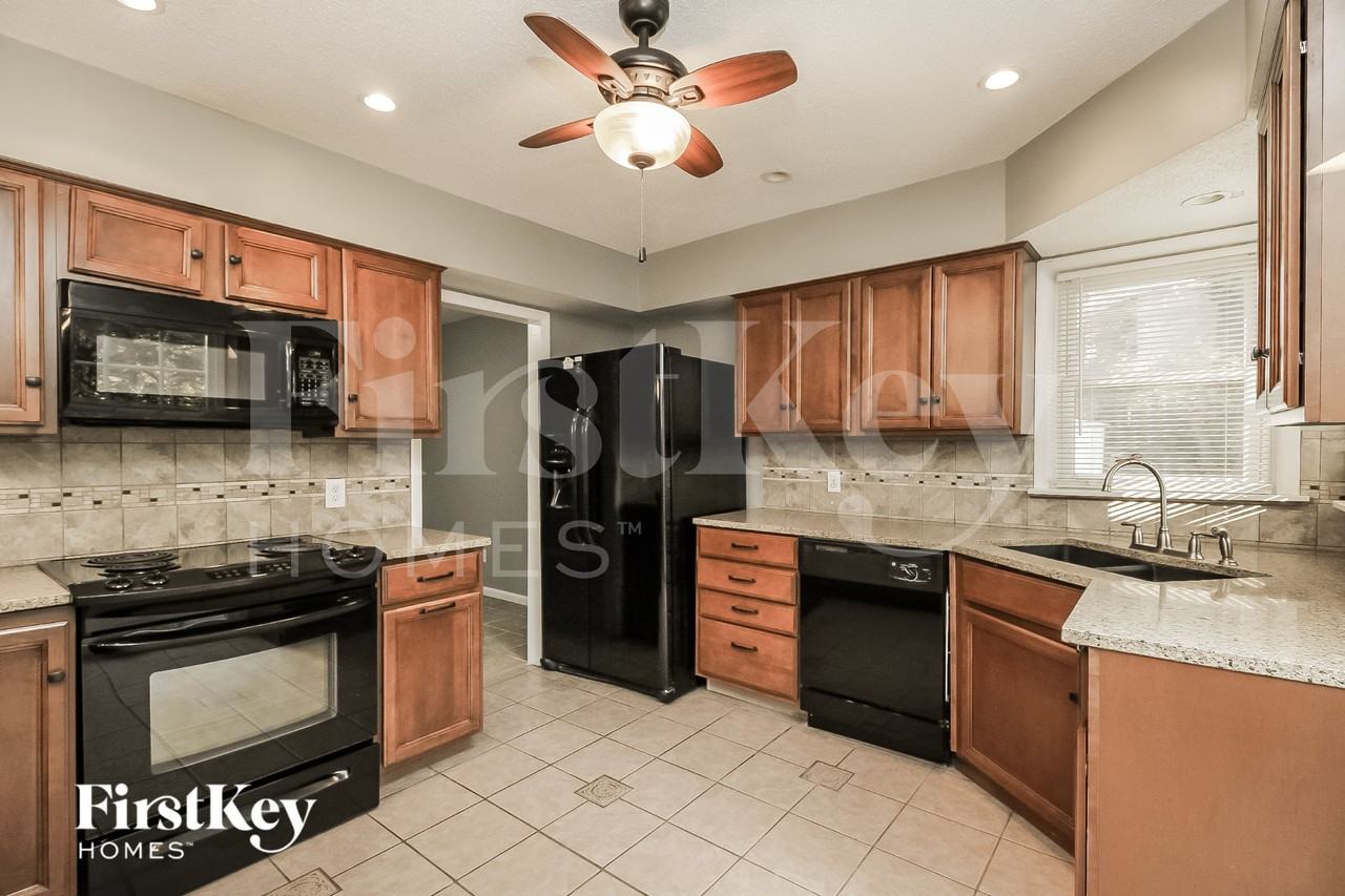 9436 Craig Dr - Photo 6 of 15