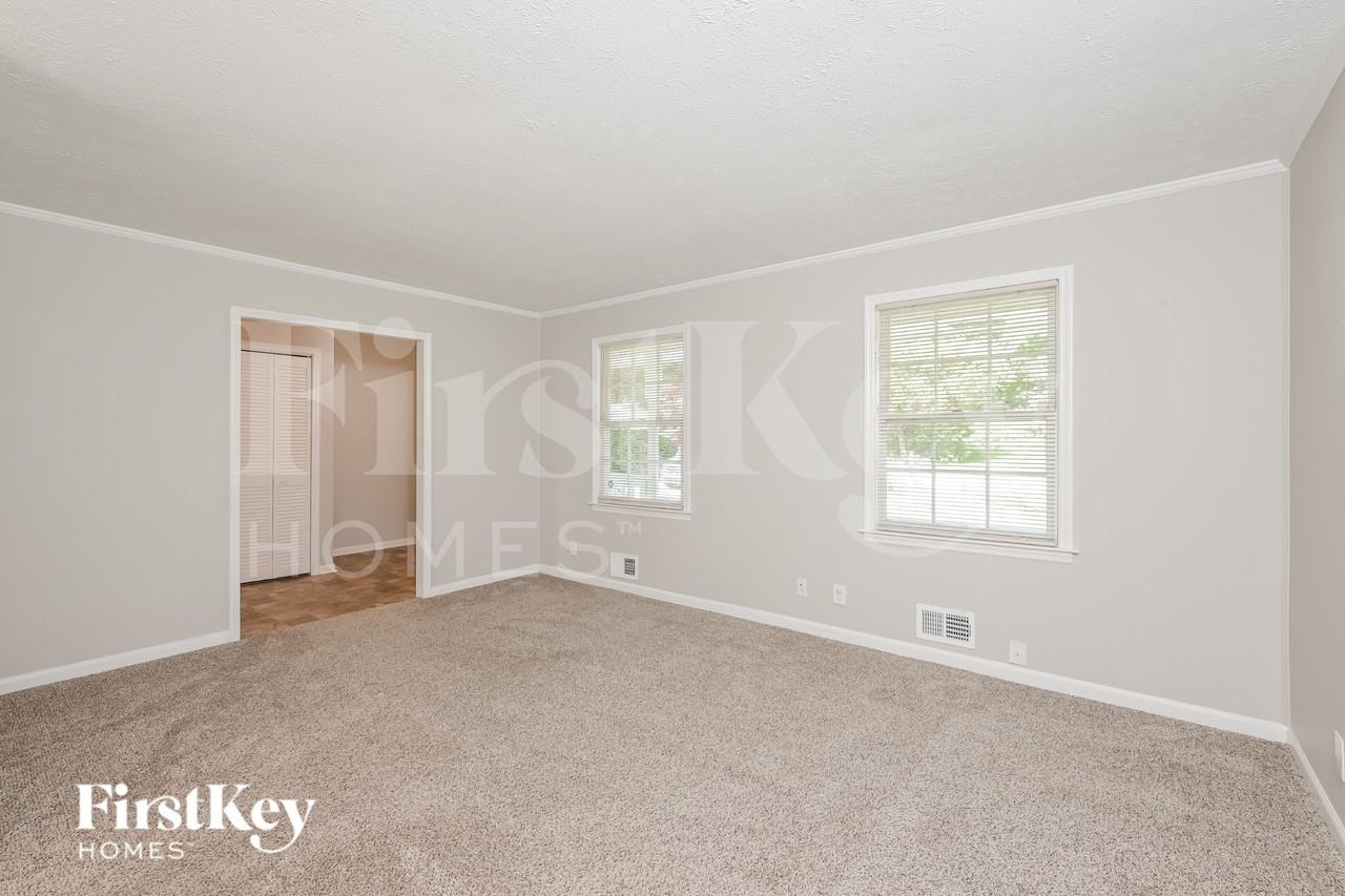 939 Ray Dr Nw - Photo 3 of 16