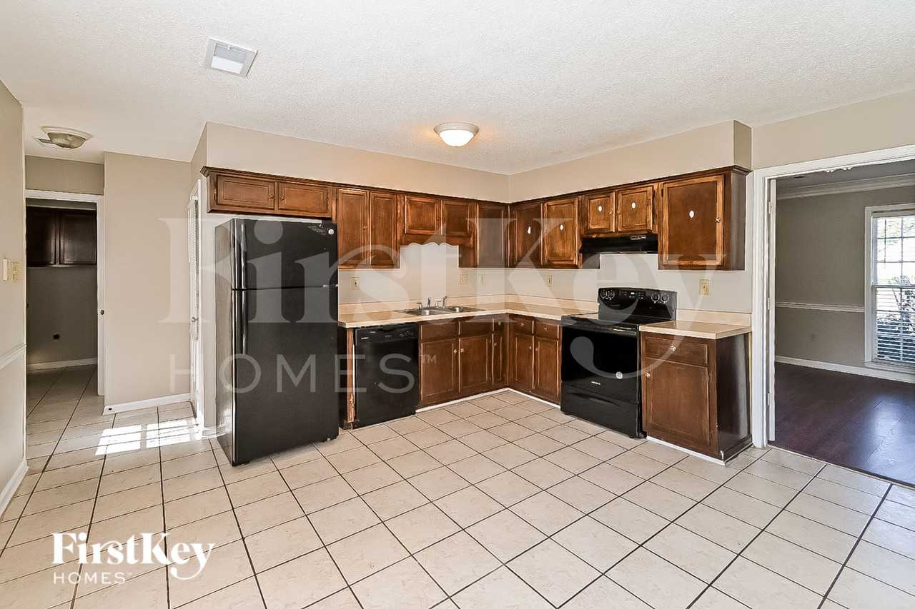 7075 Germantown Trl - Photo 6 of 19