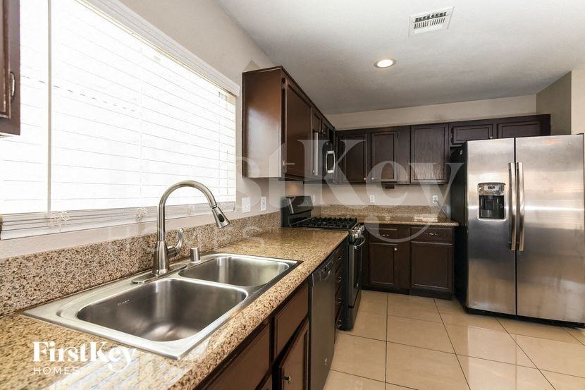 6962 Antell Cir - Photo 5 of 15