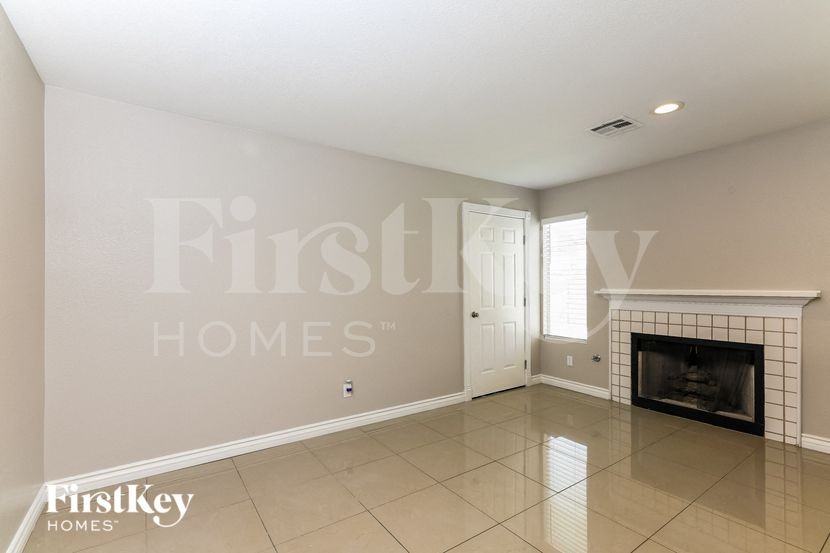 6962 Antell Cir - Photo 6 of 15