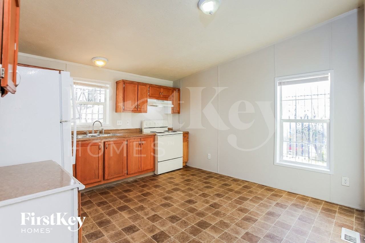 5650 Askew Ave - Photo 6 of 15