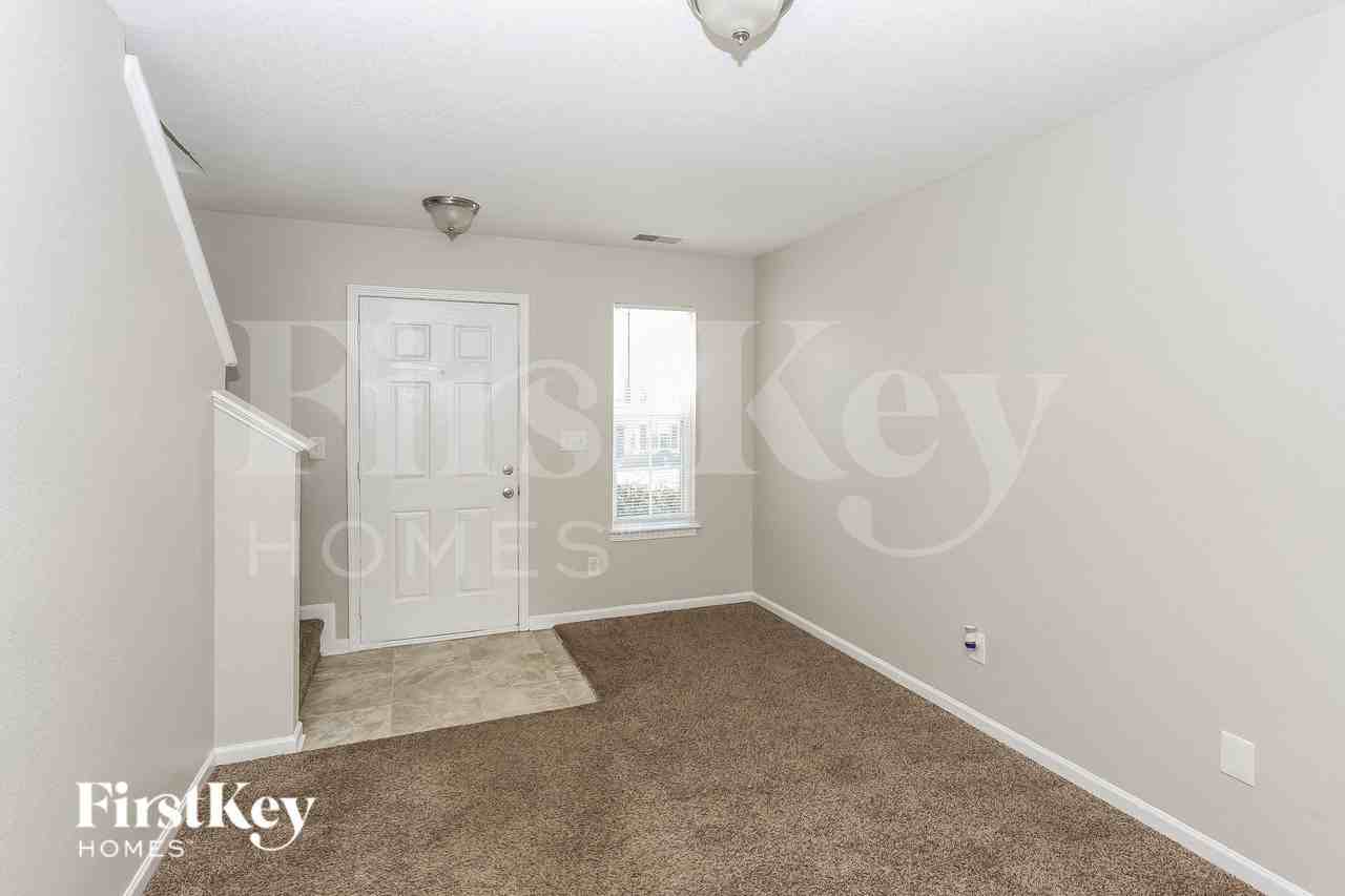 5003 Patricia Ann Ln - Photo 4 of 14