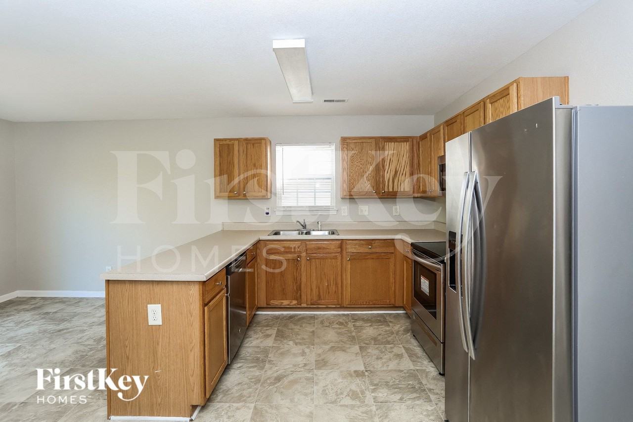 5003 Patricia Ann Ln - Photo 6 of 14