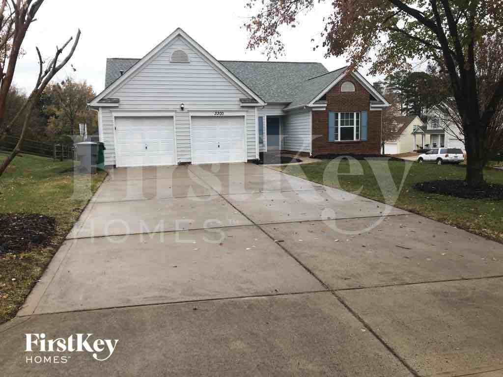 3300 Dunfield Ct - Photo 2 of 13