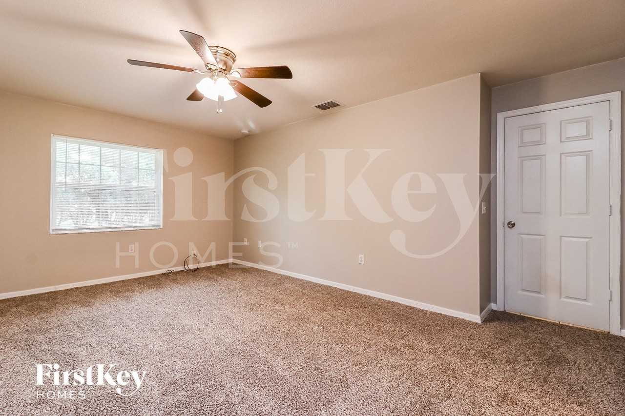 2413 Timbercreek Loop E - Photo 6 of 15