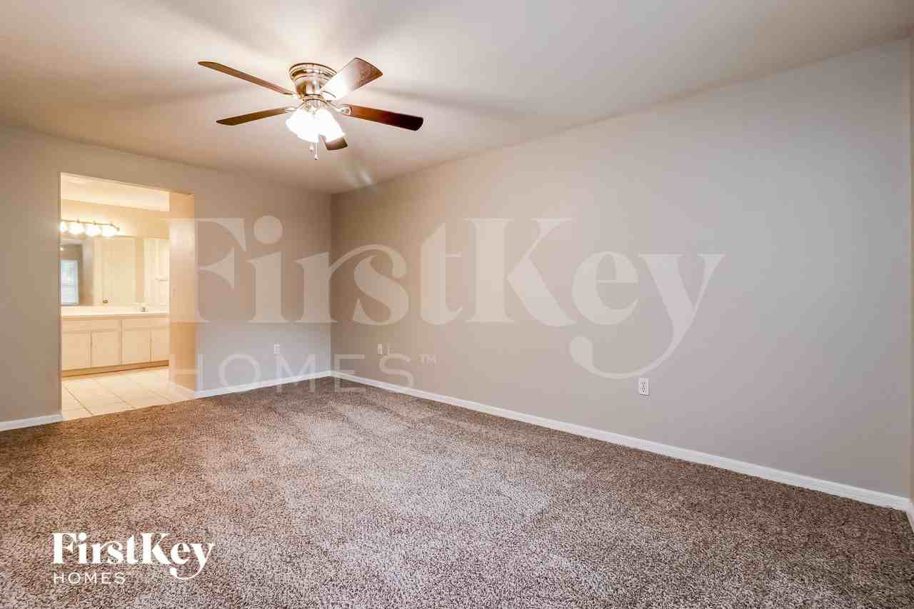 2413 Timbercreek Loop E - Photo 7 of 15