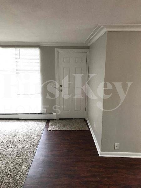 2032 Bethesda Blvd - Photo 4 of 39