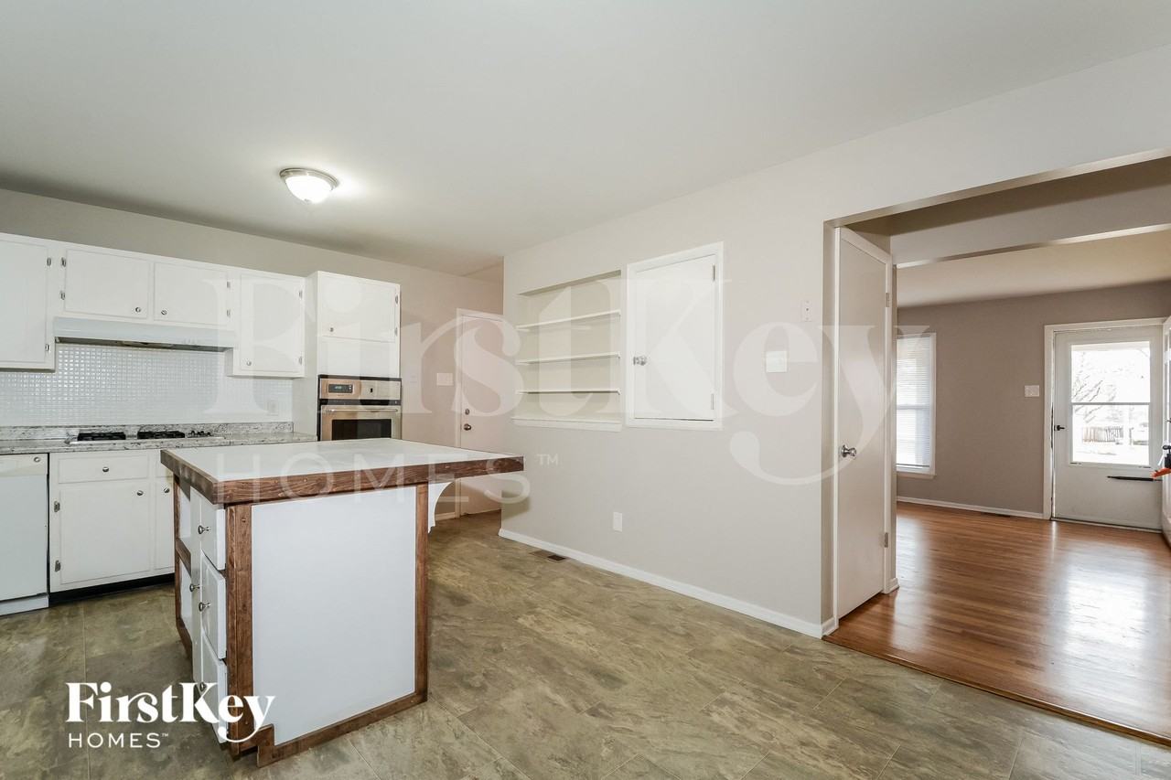 1432 Glenmeade Dr - Photo 7 of 15