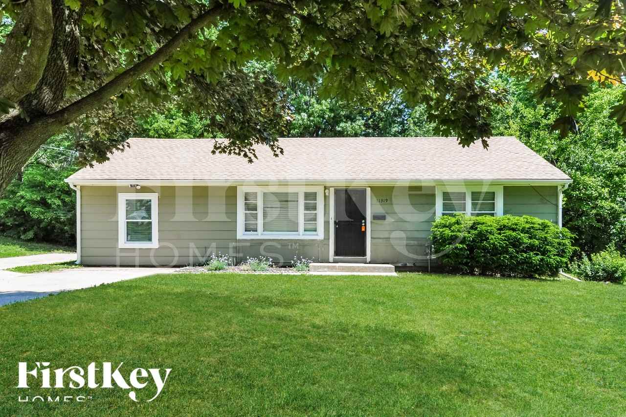 11319 Bennington Ave