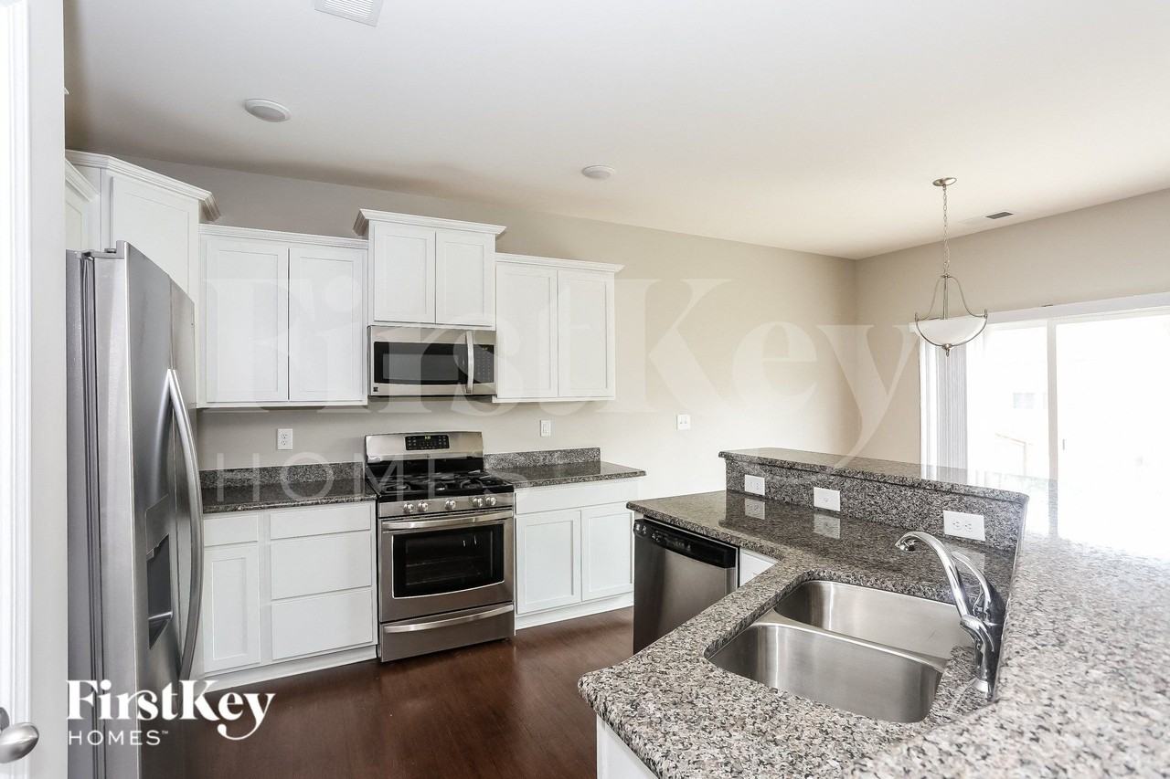 106 Emperors Trl - Photo 6 of 15