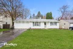 104 E Oak St - Photo 1 of 1