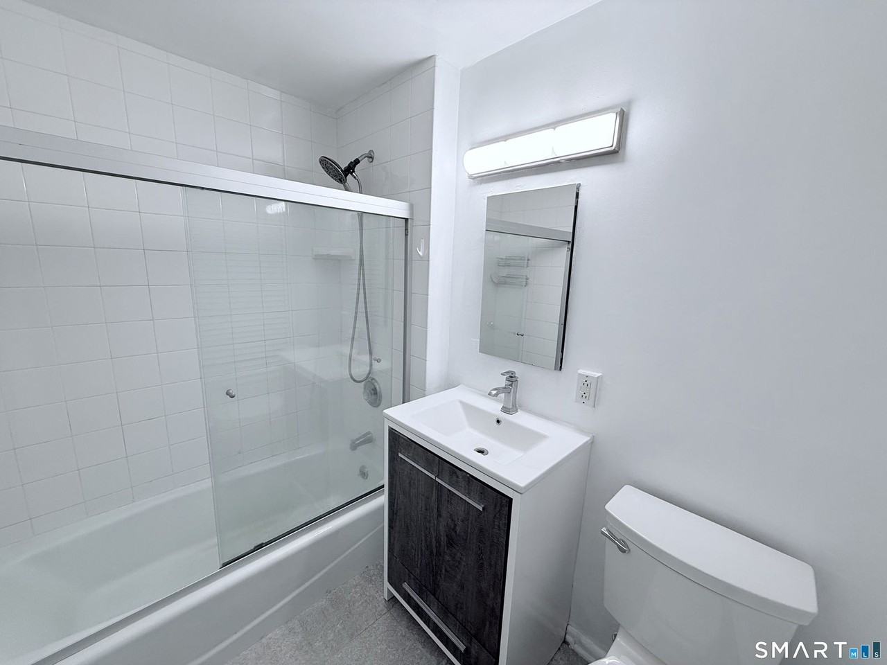 140 Woodside Grn #1 - Photo 7 of 8