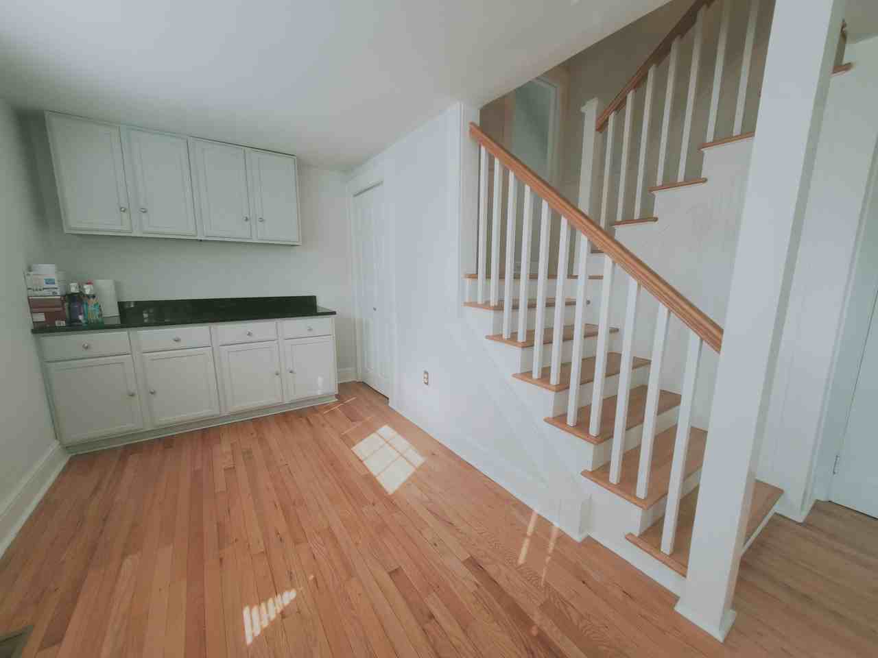 12 Maplewood Ter - Photo 3 of 8