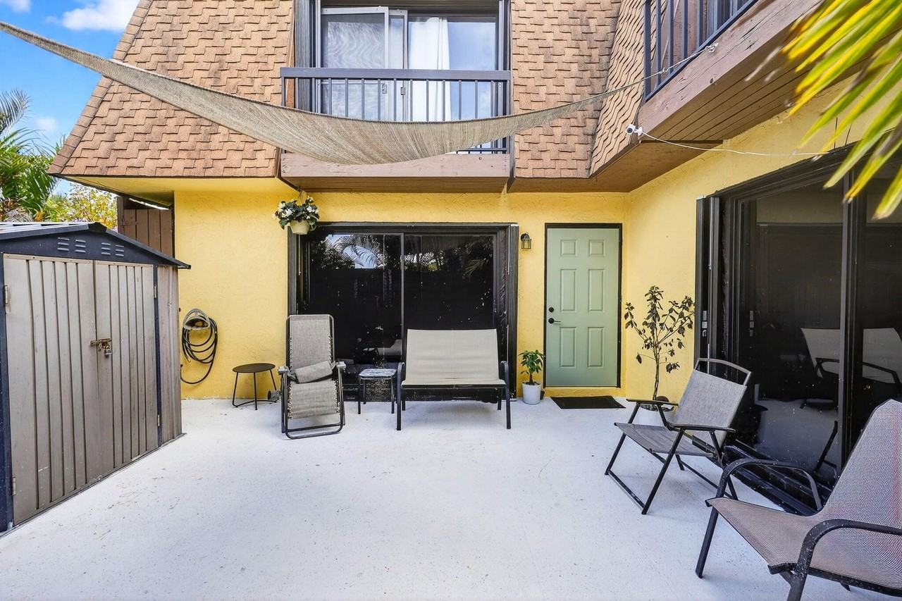 110 N Delaware Blvd #10C - Photo 3 of 5