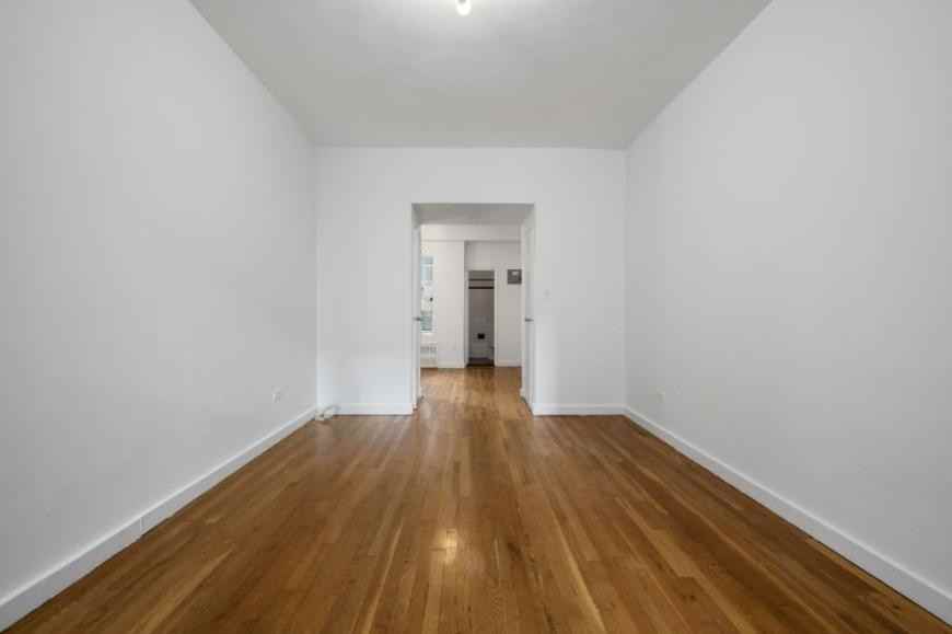 308 W 82nd St - Photo 5 of 6