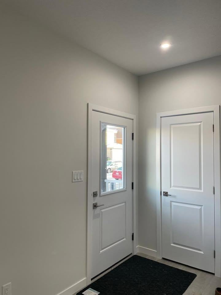 2397 25 Ave Sw - Photo 2 of 10