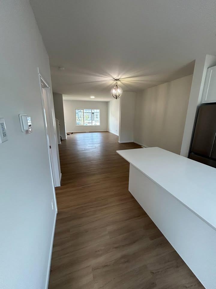 704 Orchards Blvd Sw - Photo 5 of 10