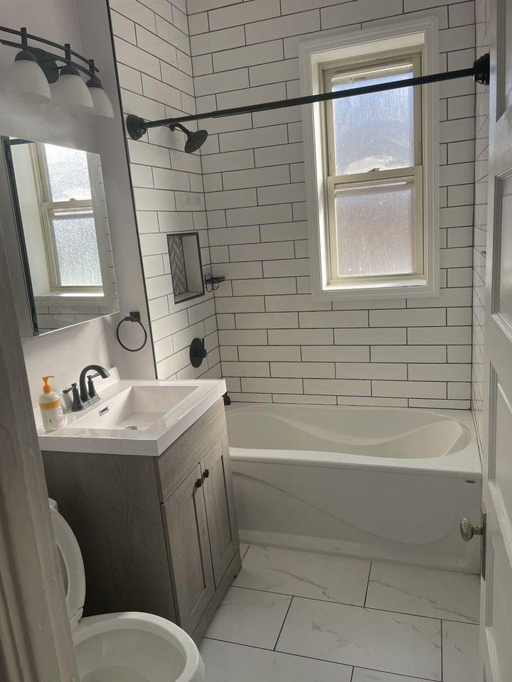 1511 N Keystone Ave - Photo 6 of 8