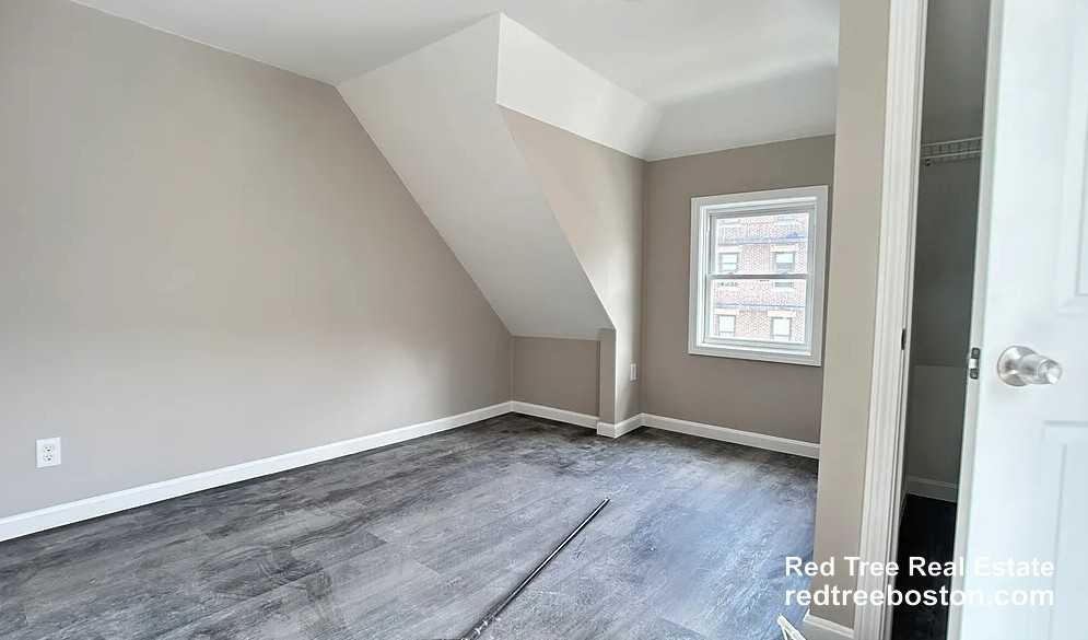 16 Long Ave #3 - Photo 2 of 10