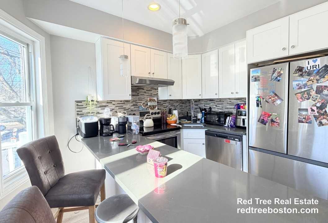 39 Long Ave #2 - Photo 2 of 10